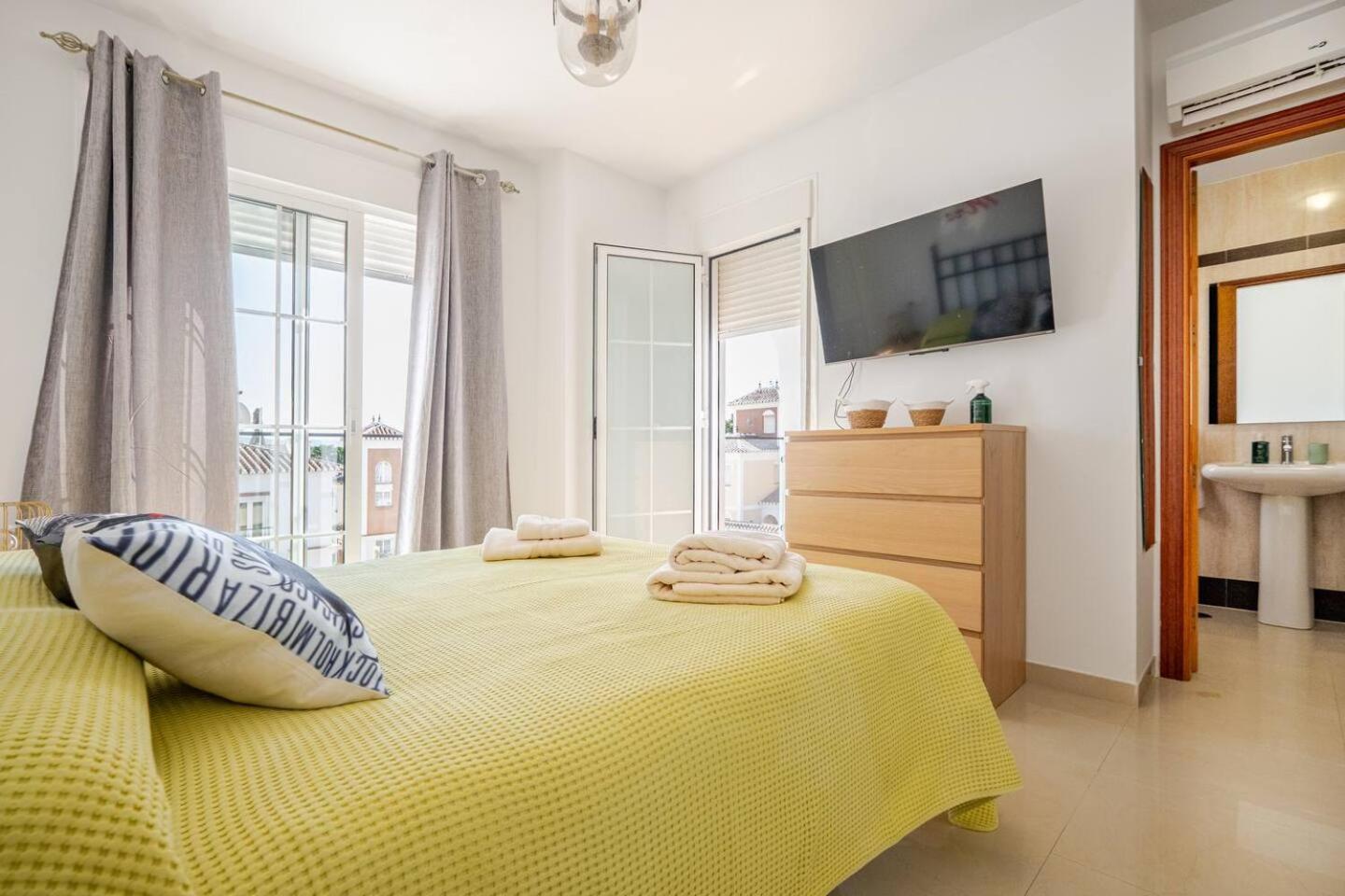 Villa Antonia Mar - Private & Heated Pool - Punta Lara