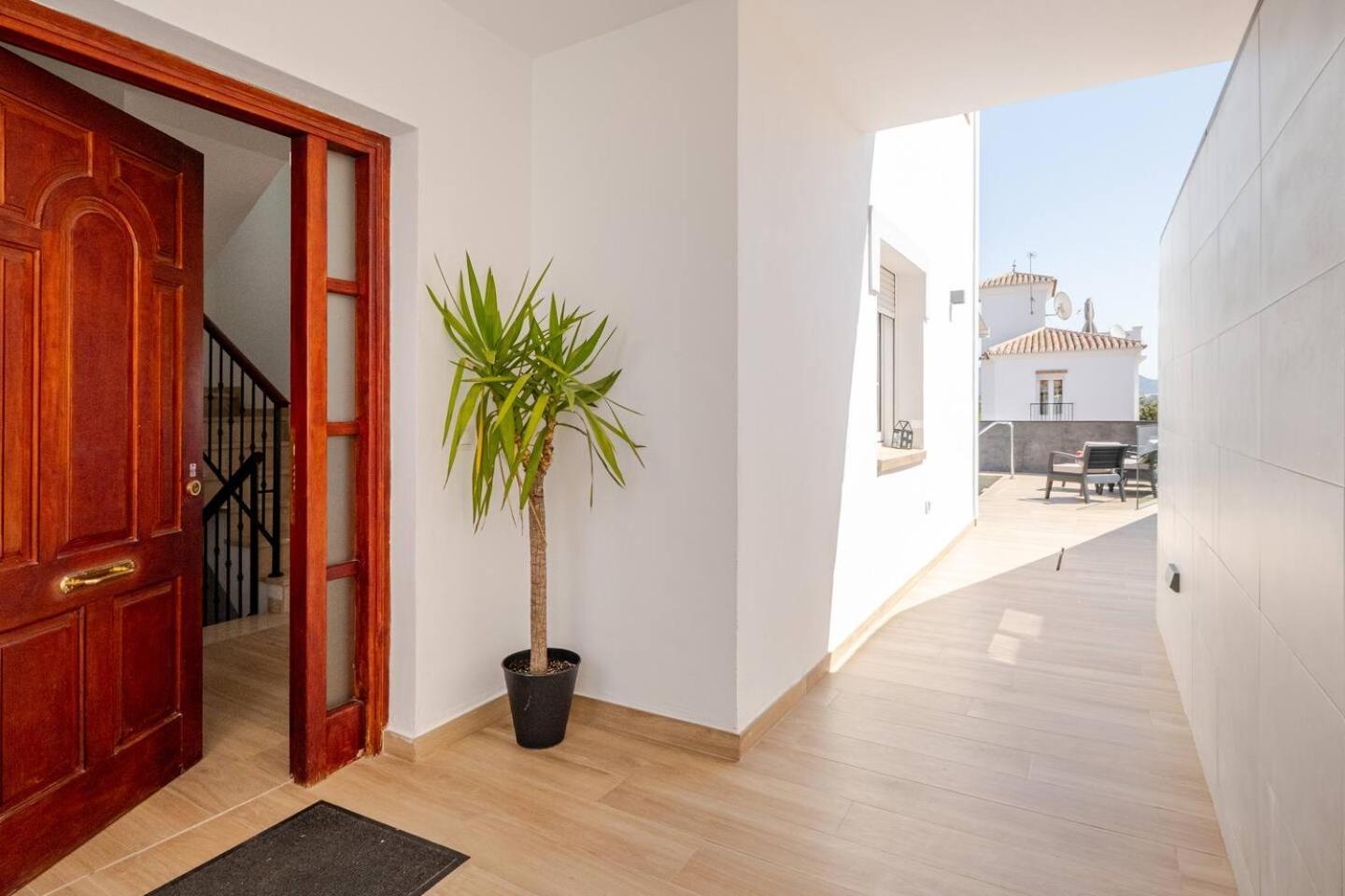 Antonia Mar - Private & Heated Pool - Punta Lara Villa