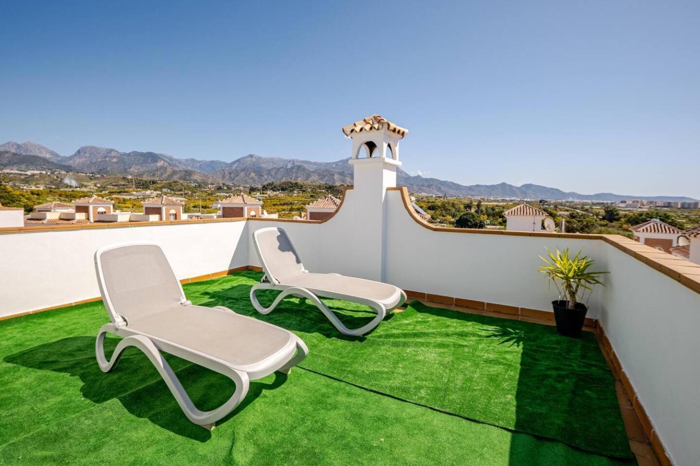 Villa Antonia Mar - Private & Heated Pool - Punta Lara Nerja